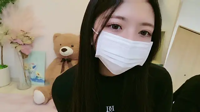 Snapshot of -Luna_JP- chatting on 05/06/26, 05:35 -Luna JP- online show from 05/06/26, 05:35