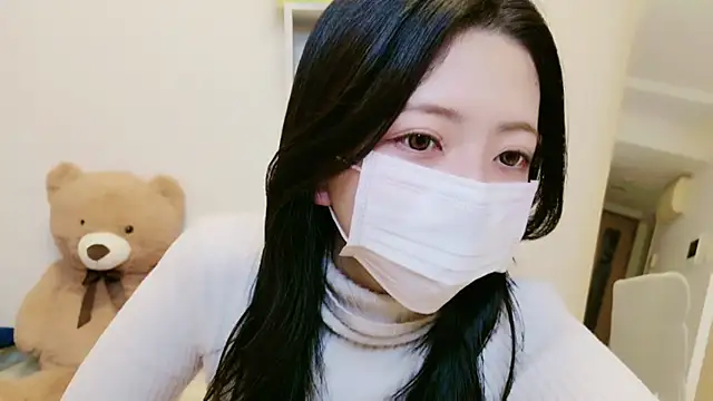 Snapshot of -Luna_JP- chatting on 06/05/26, 01:39 -Luna JP- online show from 06/05/26, 01:39
