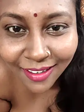 Snapshot of Sexy_Riya-1 chatting on 05/01/26, 03:49 Sexy Riya-1 online show from 05/01/26, 03:49