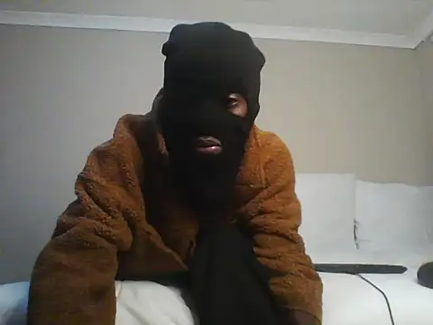 Snapshot of AndileV chatting on 05/05/26, 09:12 AndileV online show from 05/05/26, 09:12