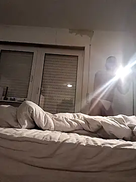 Snapshot of TokenDeutsch chatting on 05/02/26, 09:53 TokenDeutsch online show from 05/02/26, 09:53