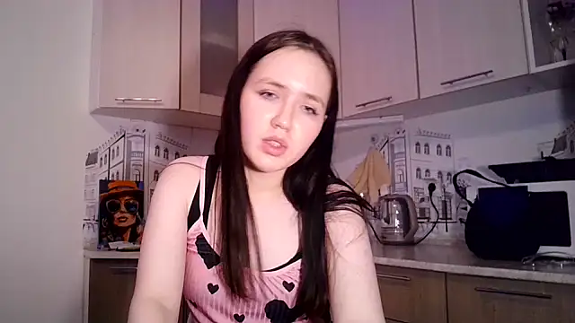 Snapshot of LannieCam chatting on 05/15/26, 02:24 LannieCam online show from 05/15/26, 02:24