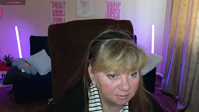 Melania Cook online show from 05/16/26, 05:37