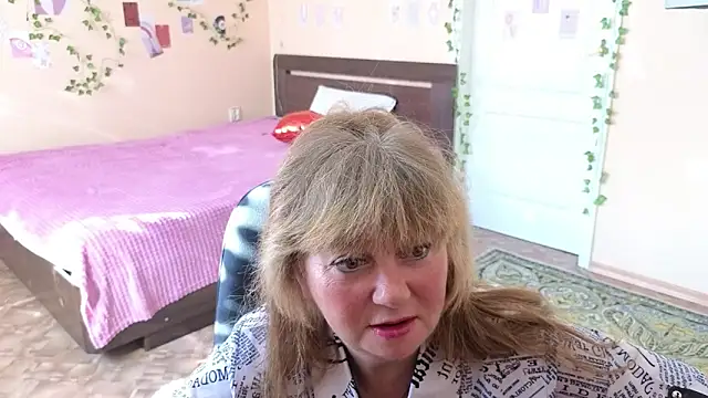 Melania Cook online show from 06/06/26, 04:28