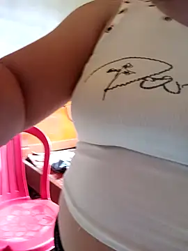 Lily Henry online show from 05/07/26, 05:02