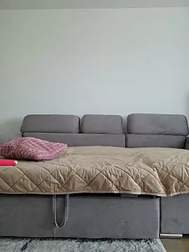 EMILLYREED11 online show from 05/15/26, 11:39