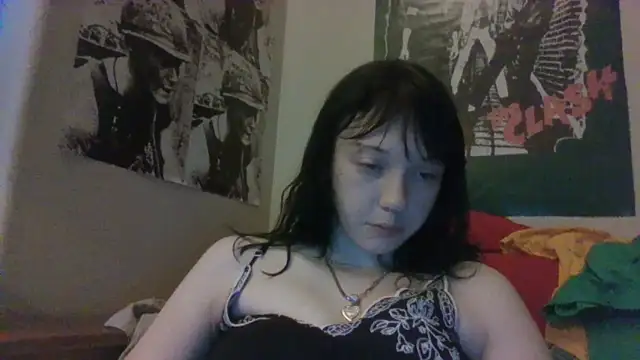 Snapshot of onyxascended chatting on 05/01/26, 01:05 onyxascended online show from 05/01/26, 01:05