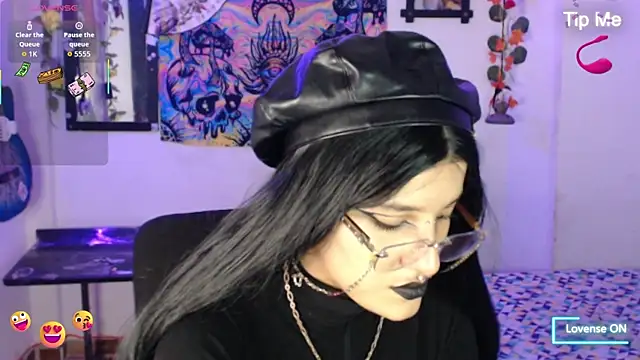bastethott online show from 06/20/26, 10:34