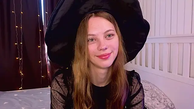 Snapshot of HarriettKitty chatting on 06/20/26, 08:17 HarriettKitty online show from 06/20/26, 08:17