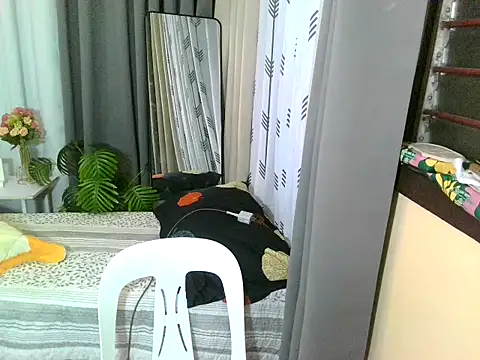 Snapshot of Ashtonfuckingboi chatting on 05/19/26, 11:27 Ashtonfuckingboi online show from 05/19/26, 11:27