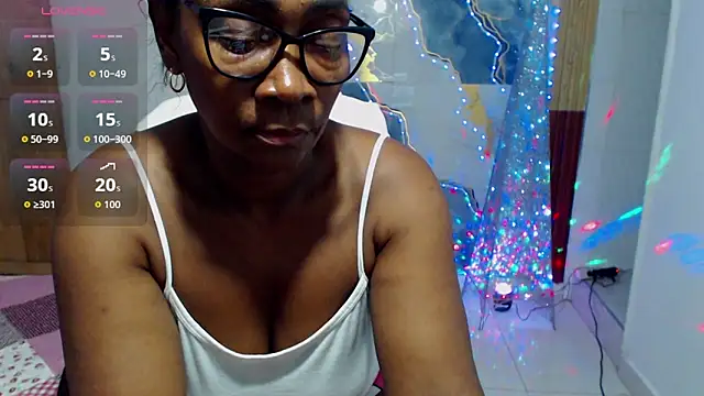 Snapshot of jannyheat chatting on 05/29/26, 04:43 jannyheat online show from 05/29/26, 04:43