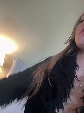 daisycollins online show from 05/26/26, 03:02