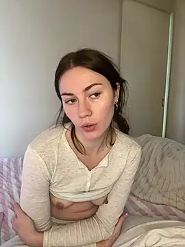 daisycollins online show from 06/28/26, 04:18