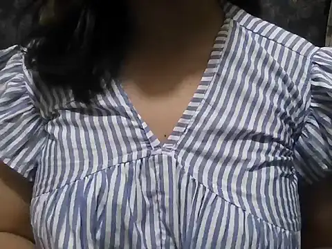 Snapshot of saniya_9 chatting on 05/17/26, 10:17 saniya 9 online show from 05/17/26, 10:17