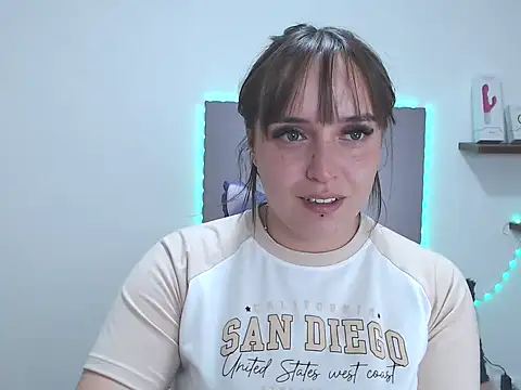 Snapshot of anyela_bubble18 chatting on 05/06/26, 12:19 anyela bubble18 online show from 05/06/26, 12:19