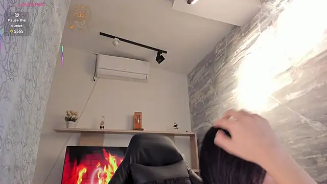 MelCherry online show from 05/28/26, 11:24