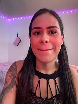 Snapshot of ana_marinho chatting on 05/02/26, 01:16 ana marinho online show from 05/02/26, 01:16