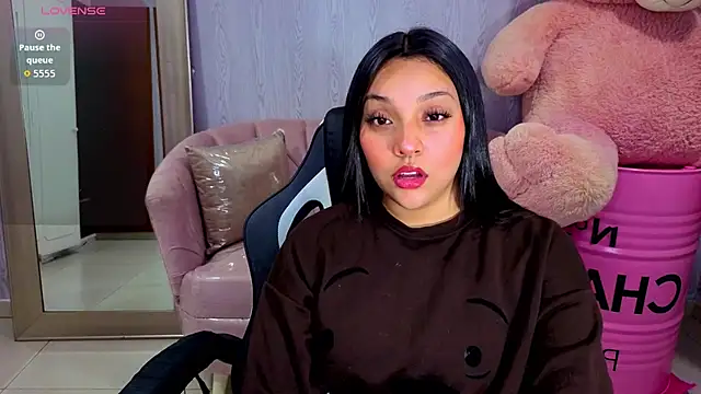 Snapshot of lia_harper_t chatting on 07/01/26, 03:08 lia harper t online show from 07/01/26, 03:08