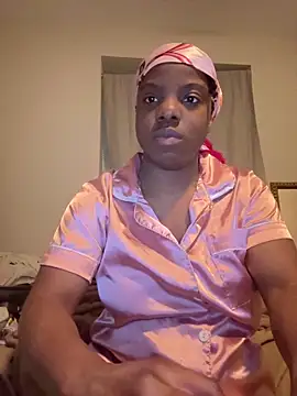 Snapshot of princesselizabeth chatting on 05/23/26, 02:39 princesselizabeth online show from 05/23/26, 02:39