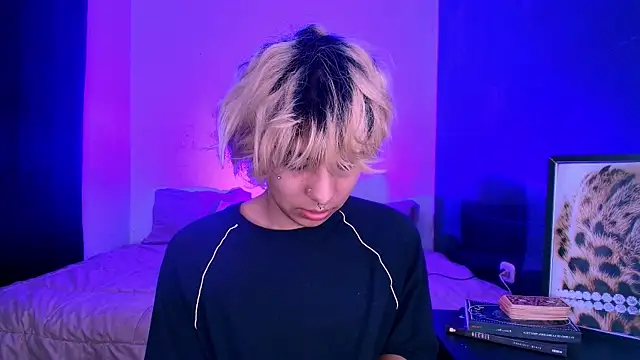 Aronn 44 online show from 05/11/26, 11:38