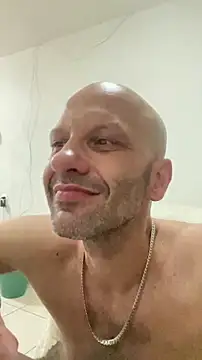 french solo X online show from 05/08/26, 02:44