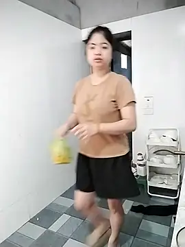 Girl lovebaby online show from 05/15/26, 10:50
