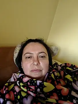 Snapshot of EmmaEmmy40 chatting on 05/03/26, 10:10 EmmaEmmy40 online show from 05/03/26, 10:10