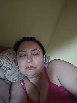 Snapshot of EmmaEmmy40 chatting on 07/28/26, 04:05 EmmaEmmy40 online show from 07/28/26, 04:05