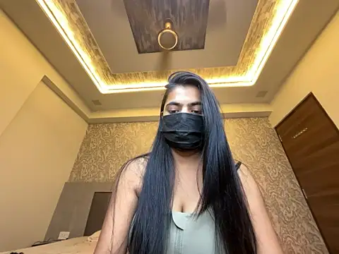 Snapshot of Miss_Heer chatting on 05/19/26, 07:09 Miss Heer online show from 05/19/26, 07:09