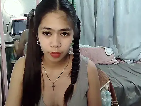 Snapshot of pretty_cheng21 chatting on 05/14/26, 12:12 pretty cheng21 online show from 05/14/26, 12:12