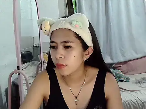 Snapshot of pretty_cheng21 chatting on 05/16/26, 02:05 pretty cheng21 online show from 05/16/26, 02:05