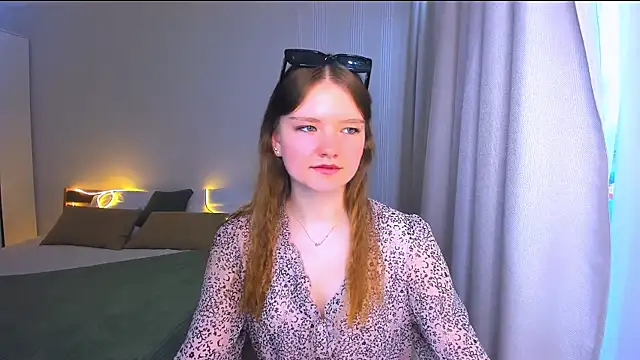 Snapshot of LookEva chatting on 06/11/26, 04:21 LookEva online show from 06/11/26, 04:21