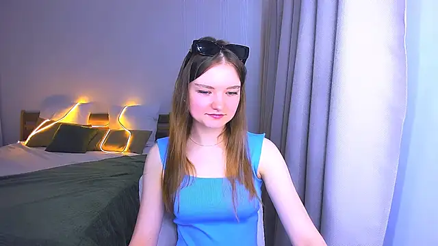 Snapshot of LookEva chatting on 06/18/26, 04:13 LookEva online show from 06/18/26, 04:13