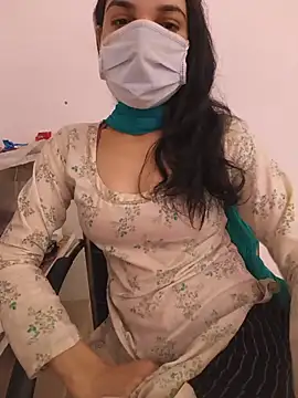 Snapshot of zoya_baby_ chatting on 06/07/26, 05:11 zoya baby online show from 06/07/26, 05:11
