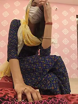 Snapshot of zoya_baby_ chatting on 06/25/26, 03:17 zoya baby online show from 06/25/26, 03:17