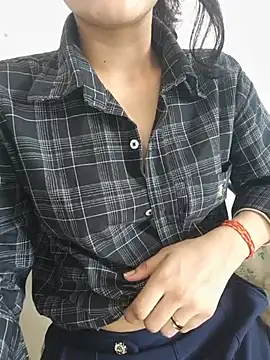 Snapshot of zoya_baby_ chatting on 06/26/26, 06:18 zoya baby online show from 06/26/26, 06:18