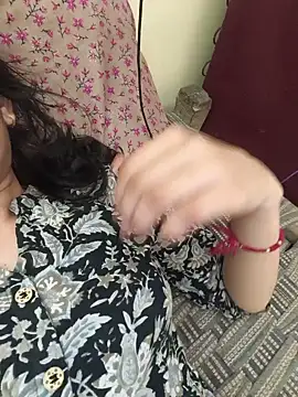 Snapshot of zoya_baby_ chatting on 07/28/26, 06:20 zoya baby online show from 07/28/26, 06:20