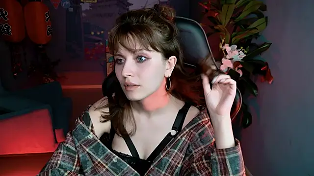 LolaDominara online show from 05/07/26, 11:37