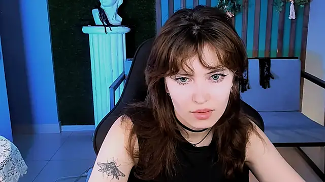 Snapshot of LolaDominara chatting on 06/27/26, 06:07 LolaDominara online show from 06/27/26, 06:07