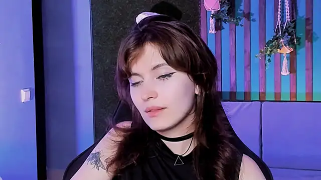 Snapshot of LolaDominara chatting on 06/27/26, 12:22 LolaDominara online show from 06/27/26, 12:22