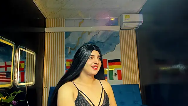 Snapshot of Gaby_Gil_ chatting on 06/18/26, 12:53 Gaby Gil online show from 06/18/26, 12:53