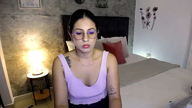 isa cruzx online show from 05/12/26, 11:24