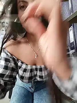 JENNIFER  03 online show from 05/11/26, 02:45