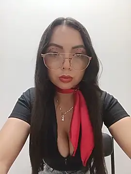 JENNIFER  03 online show from 05/22/26, 04:45
