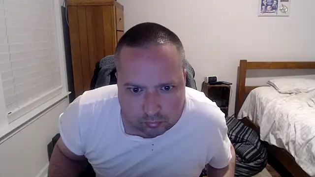 Snapshot of isthisfun26 chatting on 05/03/26, 09:15 isthisfun26 online show from 05/03/26, 09:15