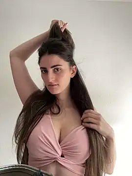 Snapshot of OliviaBaby- chatting on 05/15/26, 10:33 OliviaBaby- online show from 05/15/26, 10:33