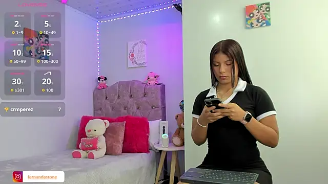 FernandaHils online show from 07/28/26, 07:39