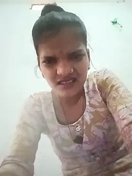 Snapshot of Student_garl_1 chatting on 05/25/26, 07:25 Student garl 1 online show from 05/25/26, 07:25