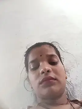 Snapshot of Student_garl_1 chatting on 06/20/26, 09:23 Student garl 1 online show from 06/20/26, 09:23