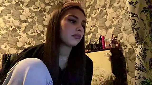 Snapshot of Ariel_Jas chatting on 05/07/26, 11:48 Ariel Jas online show from 05/07/26, 11:48